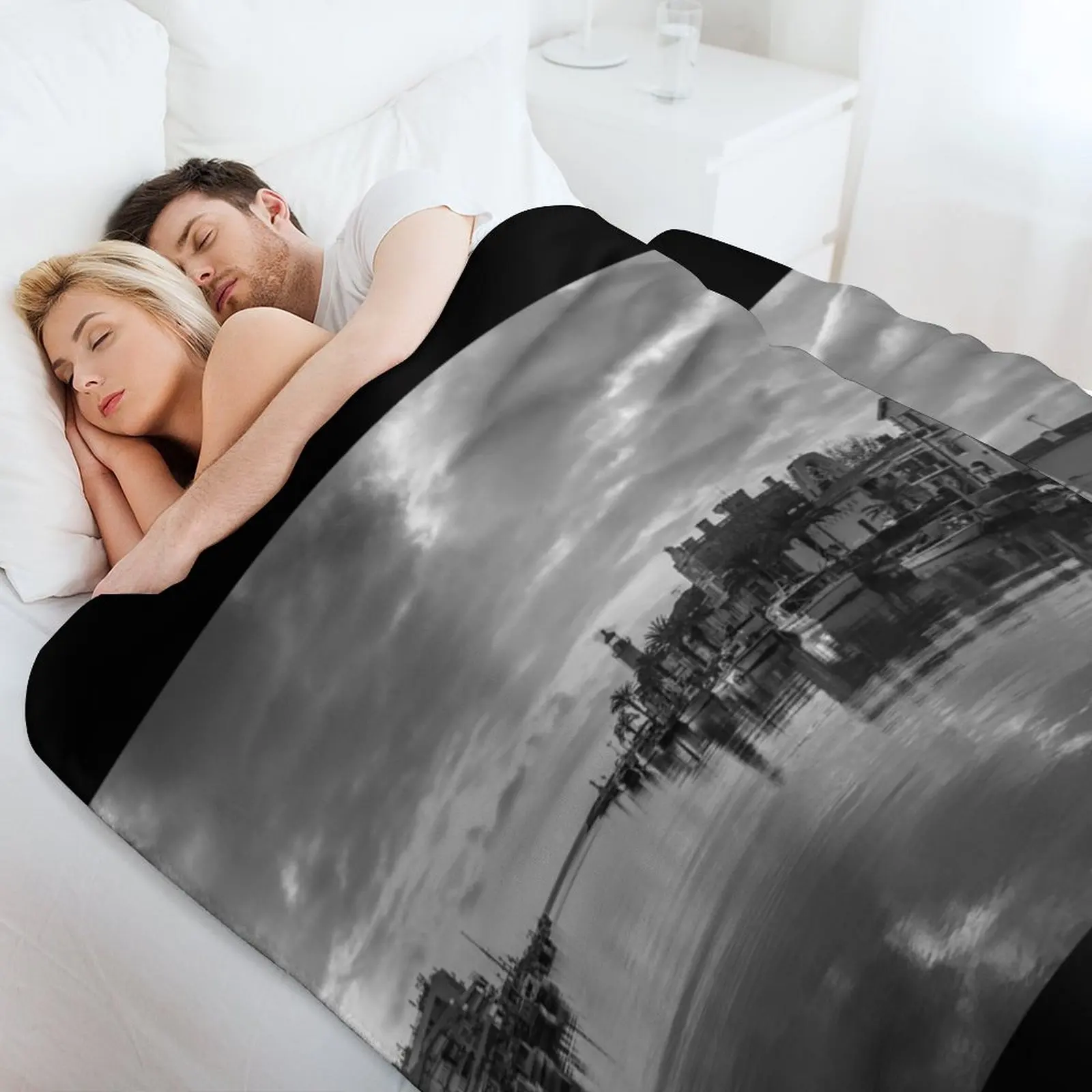 ميناء غراو دو روي فرنسا رمي بطانية Beautifuls سرير كبير تأثيري أنيمي البطانيات #4