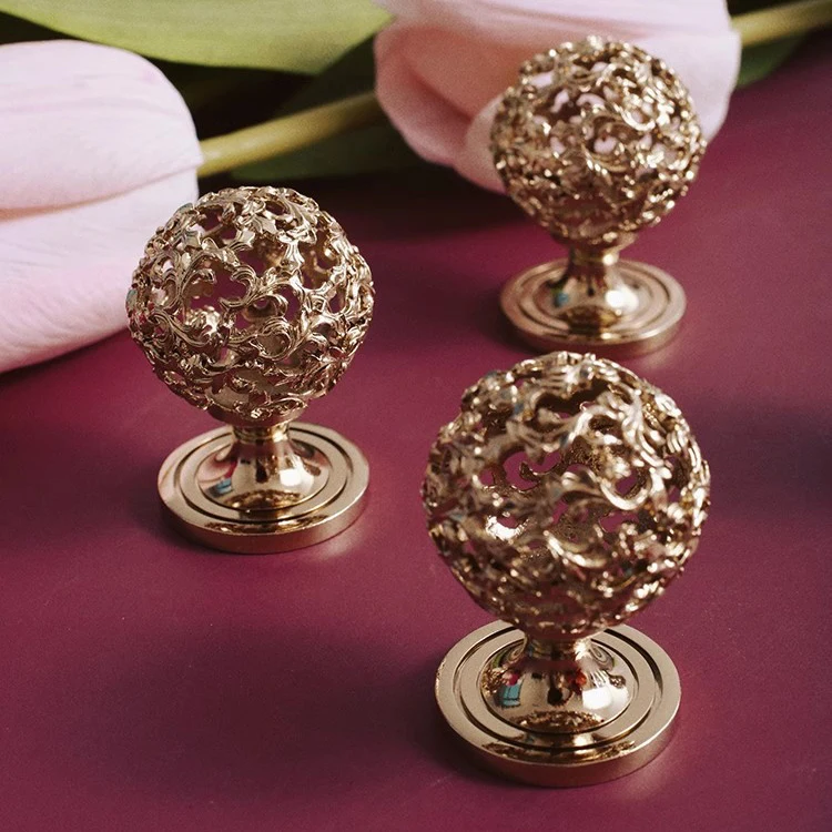 Hollow Ball Design Handles for Cabinets and Drawers Gold Light Luxury Wardrobe Dresser Pulls Creative Furniture Handles Hardware