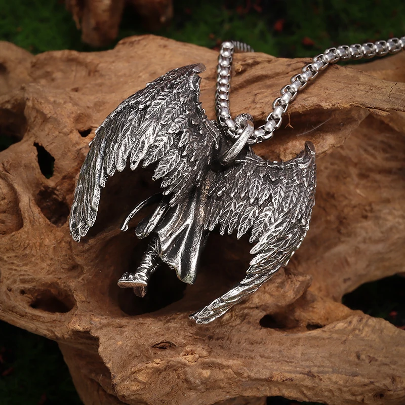 Retro Gothic Angel Wings Feather Pendant Necklace Personalized Pendant Mythical Character Trend Fashion Jewelry Accessories