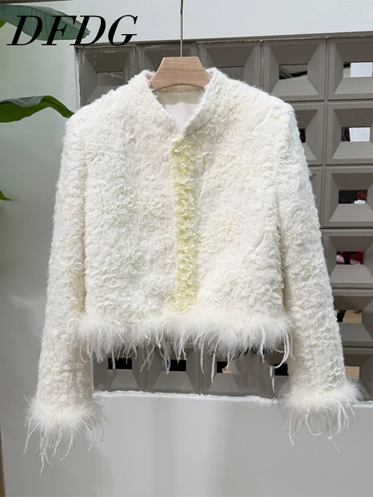 

DFDG 2025 Autumn Women’s Designer Tweed Down Coat Elegant Feather Trim Short Jacket Frog Closure Quilted Chic Outerwear Coat