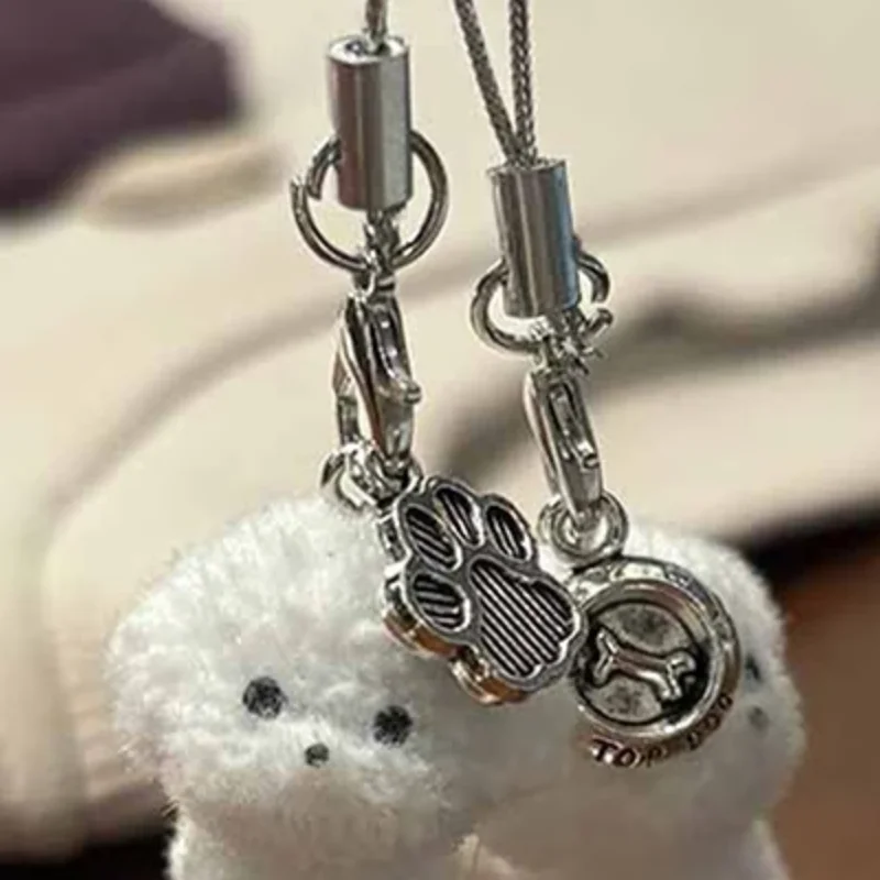 1Pcs Flocked Resin Dog Puppy Keychain 3D Little Plush Animal Pendant Backpack Car Keyrings Charms Hangs