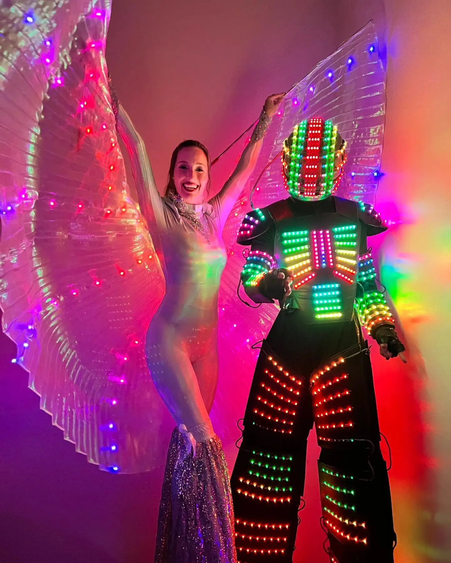 LED Robot Suit LED Light Stilts Walker Robot Suit Luminous C ostumes LED Screen Clothes Bar Party Nightclub Robot