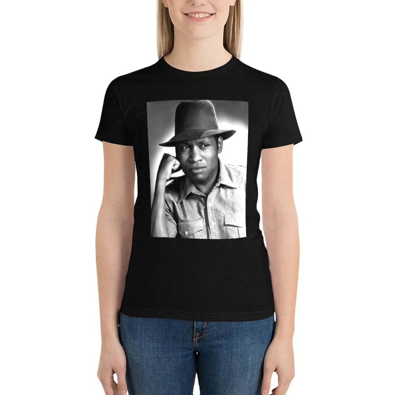 

Paul Robeson Portrait T-Shirt hippie clothes tops Short sleeve tee vintage clothes black t-shirts for Women