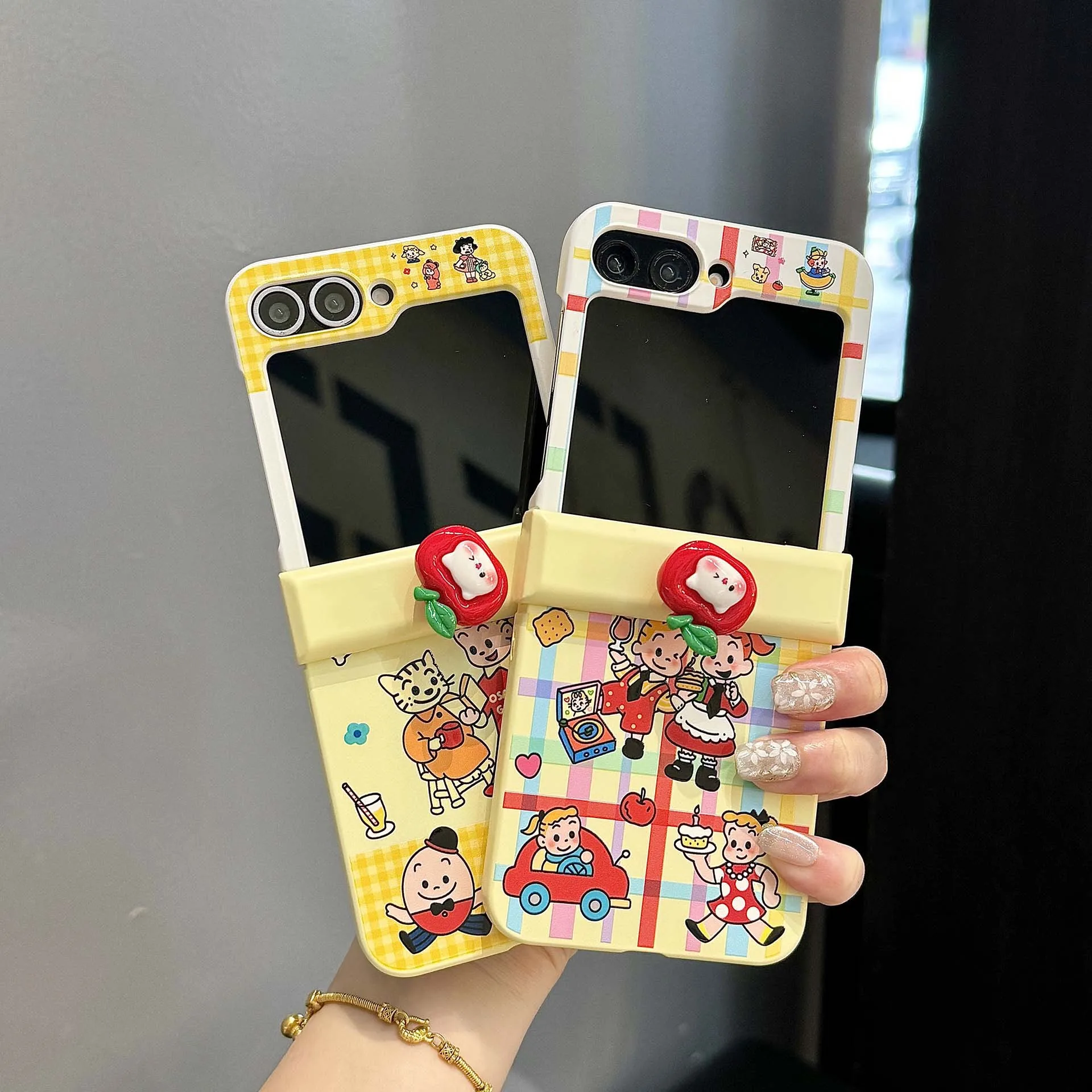 

Cartoon Cat Girl Phone Case For Samsung Galaxy Z Flip 7 6 5 4 Protective Back Cover For ZFlip5 ZFlip6 ZFlip7 Case Shell