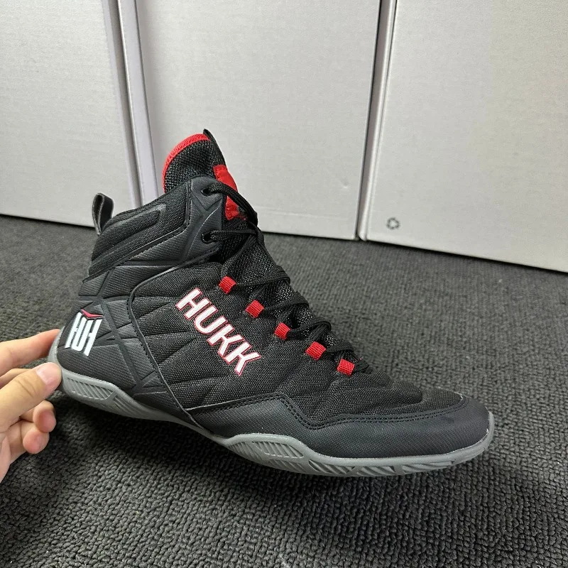 Classic Brand Professional Men Wrestling Training Sneaker Competition Sport Boxing Fighting Boots Designer Mid-Top Fighting Shoe
