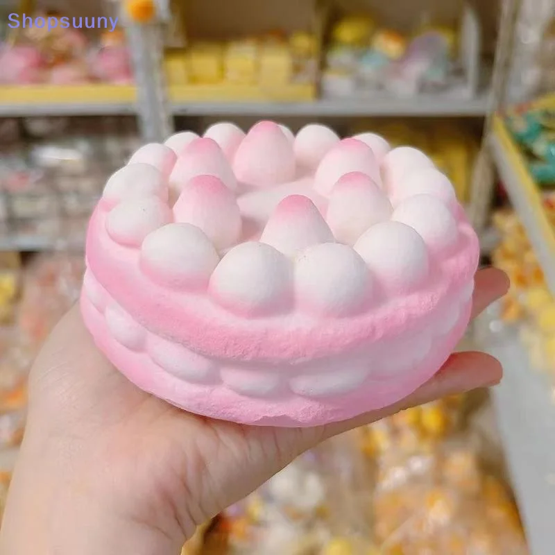 [SU]Slow Rising Pink Gradient Cake  With Soft Touch And Stress Relief Perfect For Kids Play Adults Relaxation[SU]