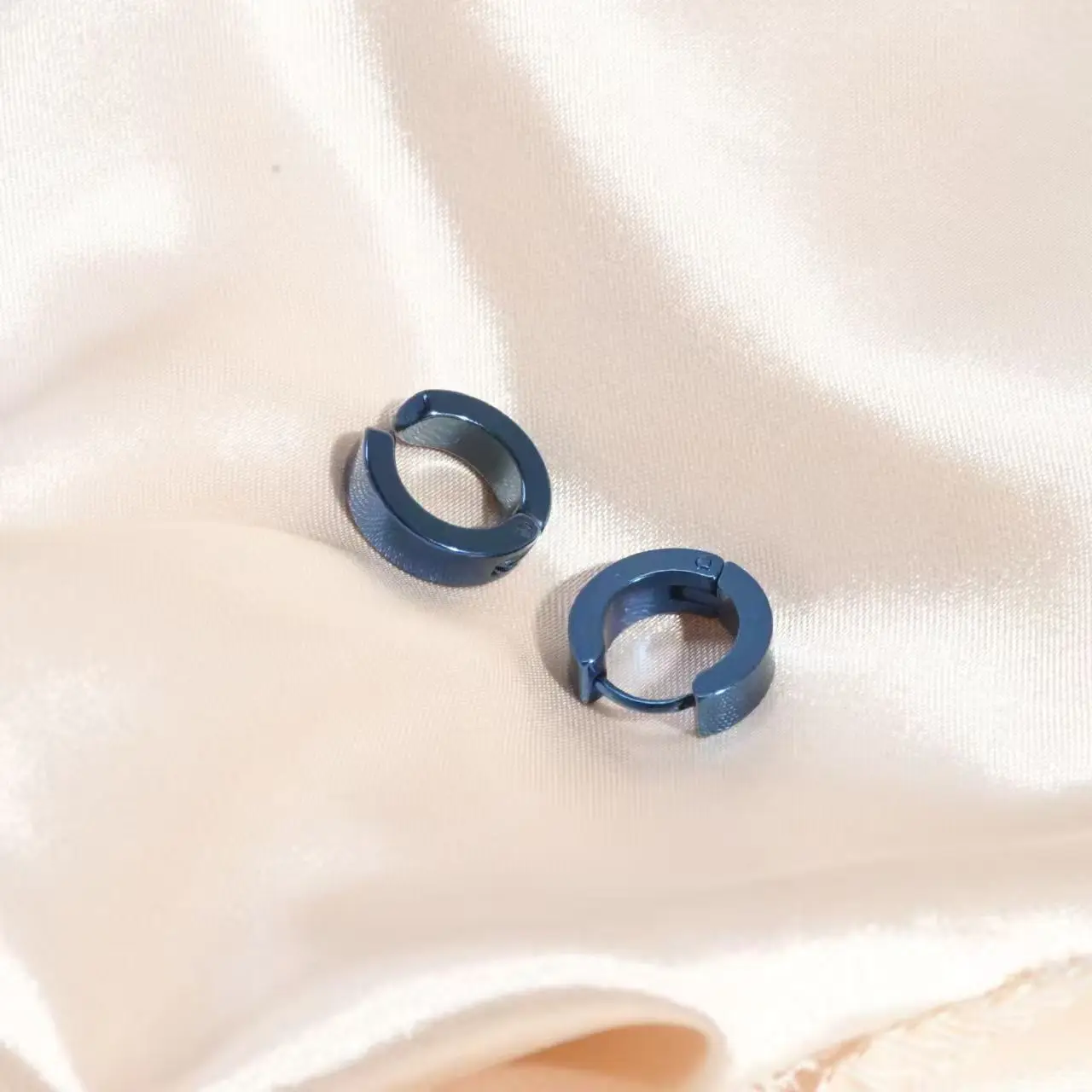 Link Cosplay Ears Titanium Steel Ear Clips Earrings
