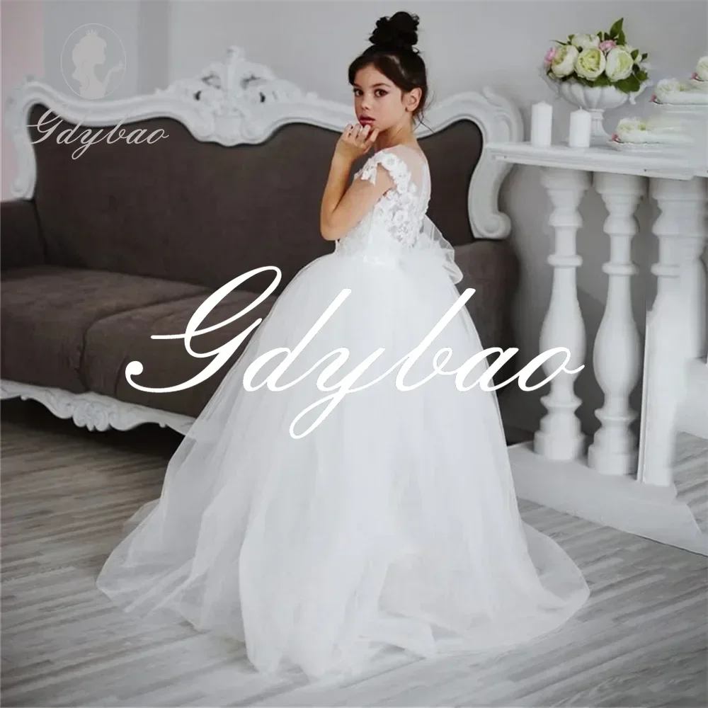 Luxury Classic Wedding Party Flower Girl Dress Lace Applique Pleat Floor Length Sweep Train First Communion Gown Customized 2025