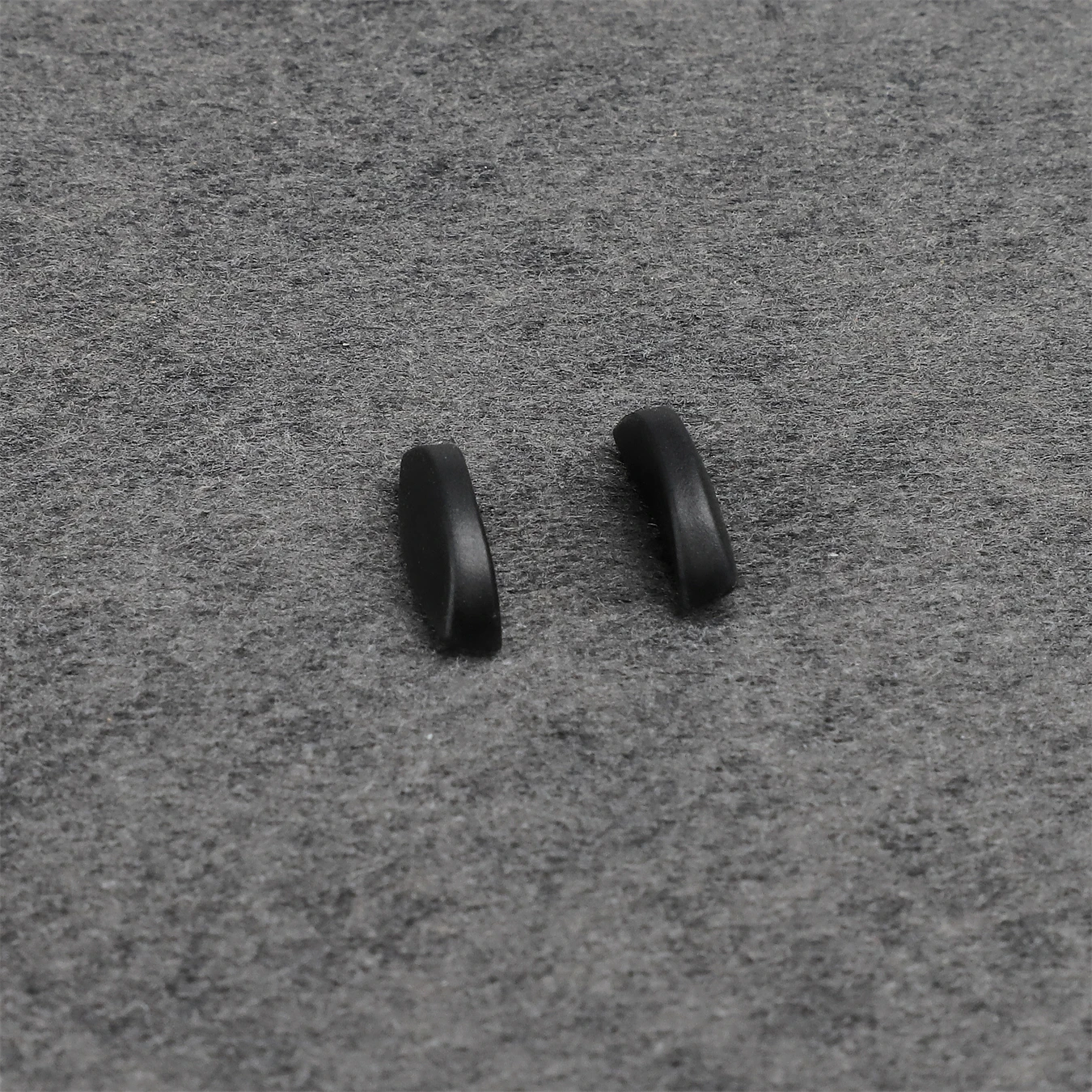 

Black Replacement Nose Pads Nose Pieces for Oakley Sielo OO9288 Sielo SQ OO9480 Sunglasses, Anti Slip Nose Guard