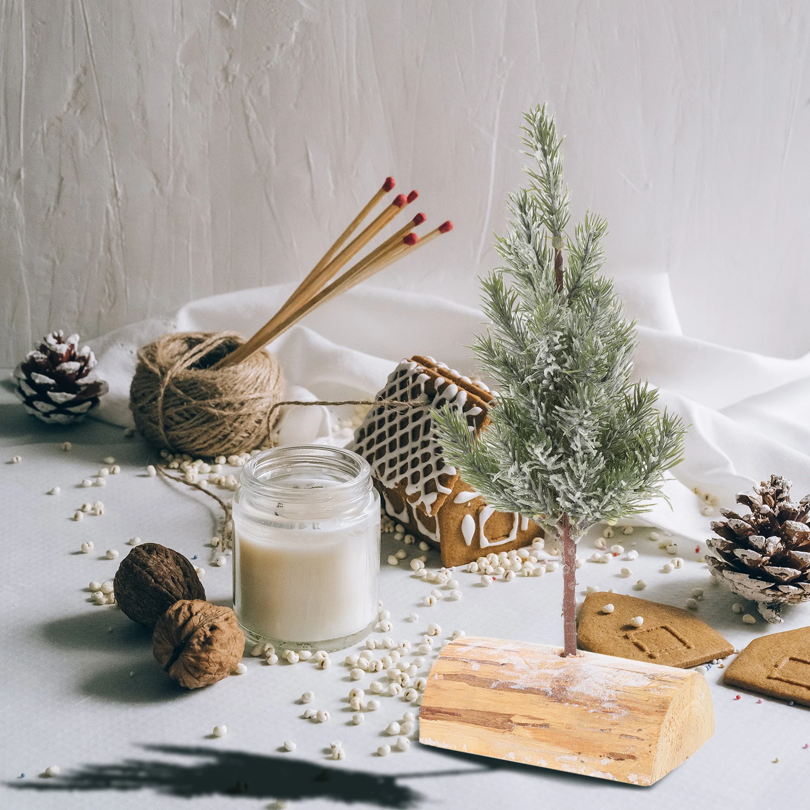 

Small Artificial Christmas Tree Decor Desktop Snowy Xmas Tree Wood Base Holiday Home Decoration Party Table Decor Gift