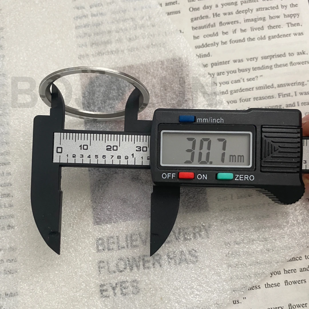 時計外輪アクセサリーリング SUB セラミックデジタルスケールリング代替タツノオトシゴ 300 黒と緑の水ゴーストヨット 38 ミリメートル