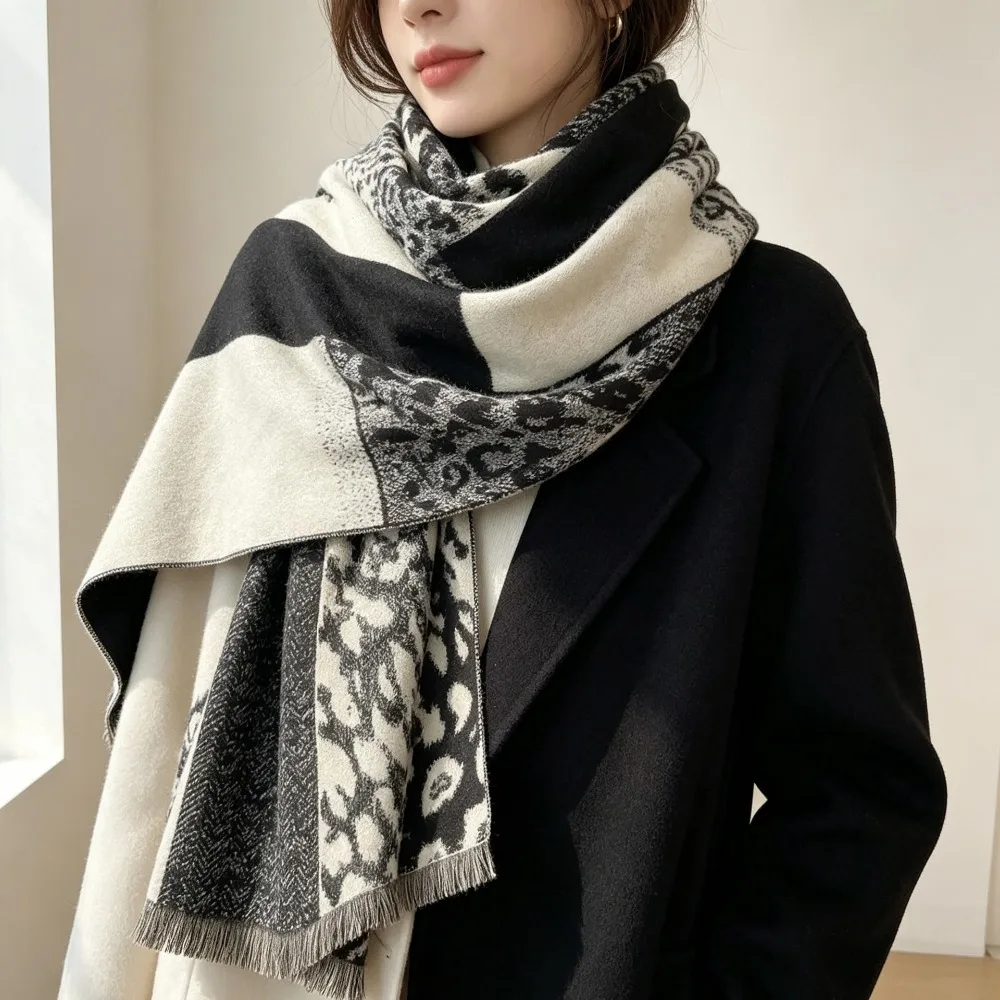 Elegant Thickened Imitation Cashmere Shawl Neck Protection Leopard Print Large Shawl Wrap with Tassel Soft Neck Warmer for Women
