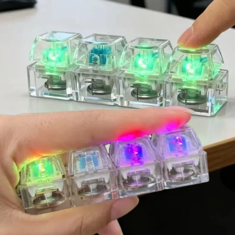 4 Keys Luminous Keyboard Keychain Toy Gift Stress Relief Fidget LED Keyboard Decompression Backpack Keyring Pendant Key Chains