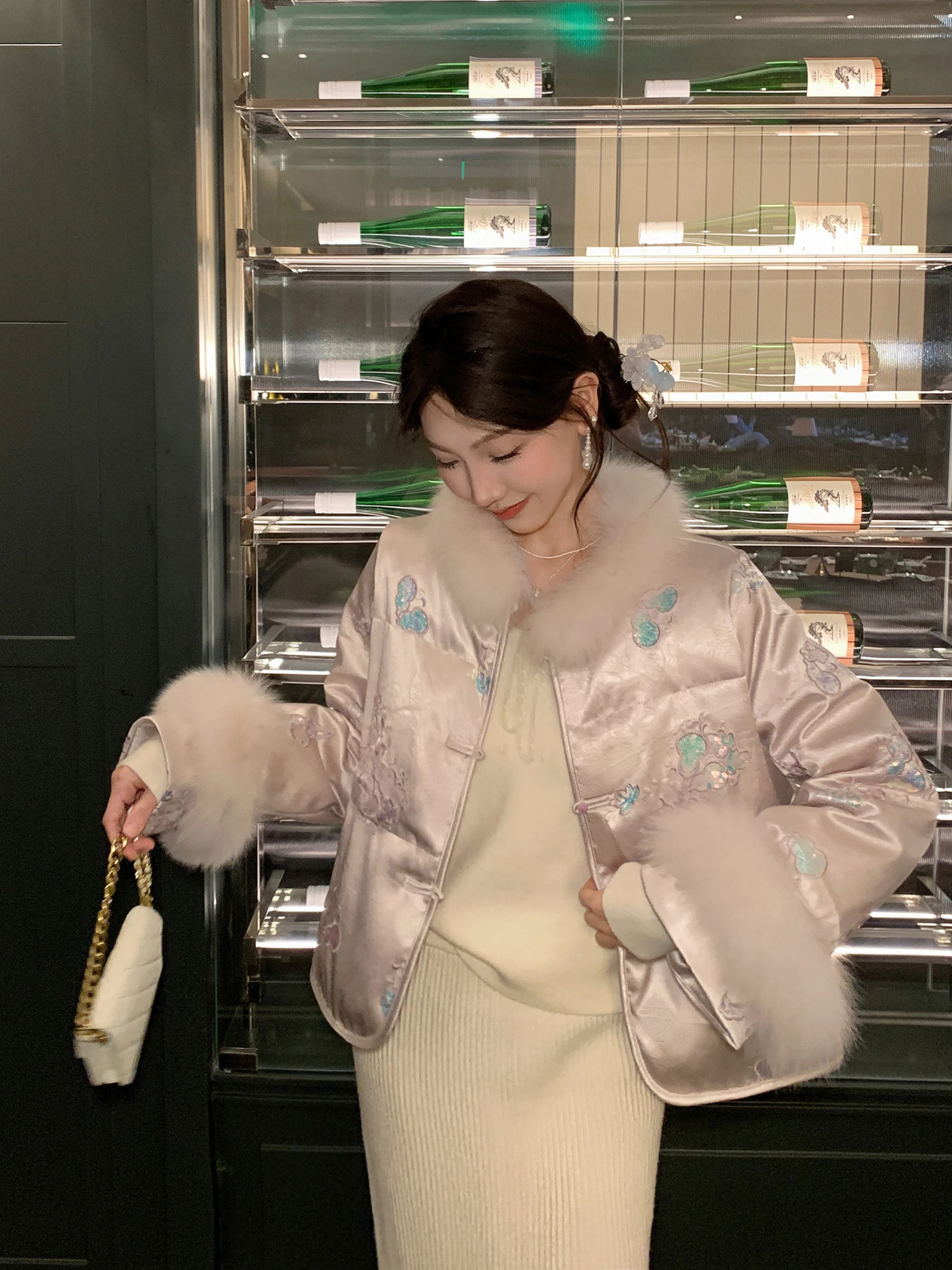 

New Chinese Sle Fur Embroidered down Jaet Women's Long Sve Button Coat Warmth Stand Collar Regular Fit Winter Coat