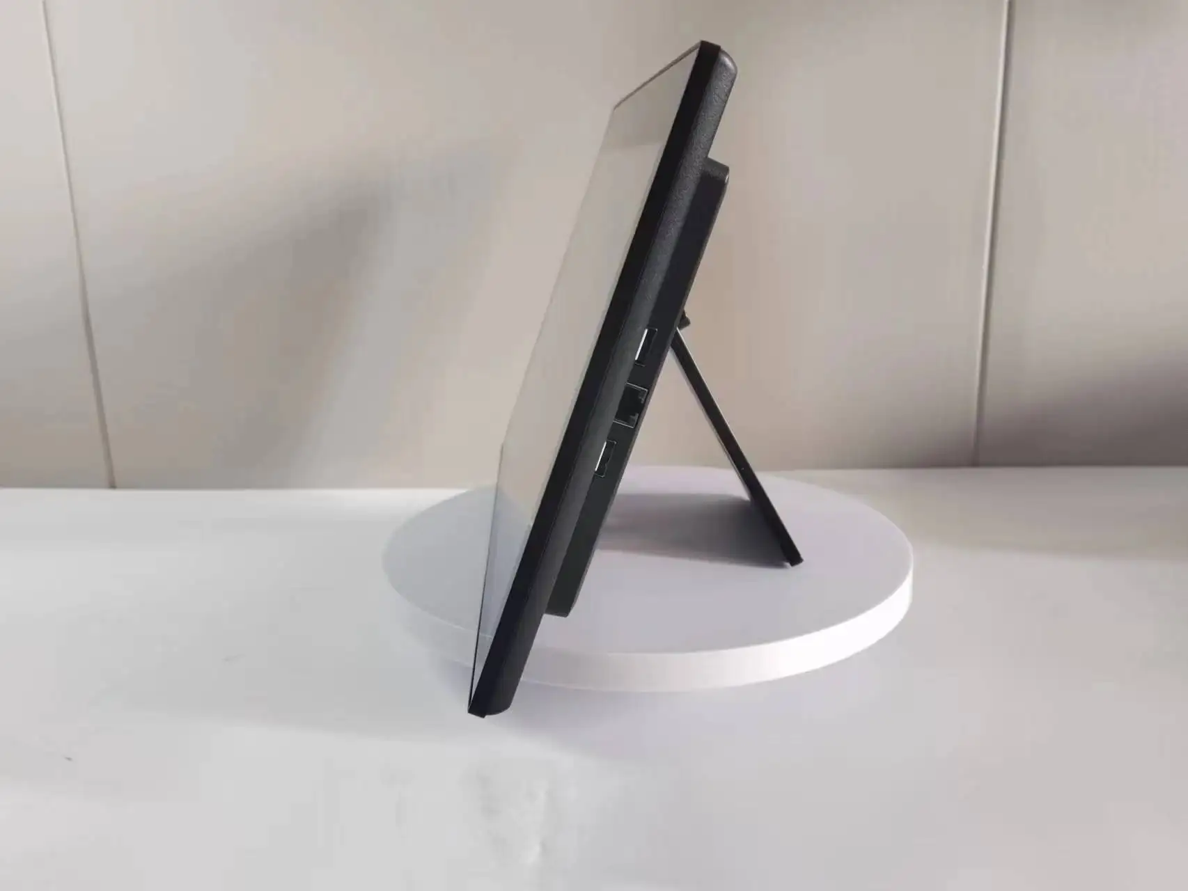 Desktop Scalable VESA Stand 75/100mm VESA Holes Support Up To 22 Inch Tablet Landscape Or Portrait Screen Bracket