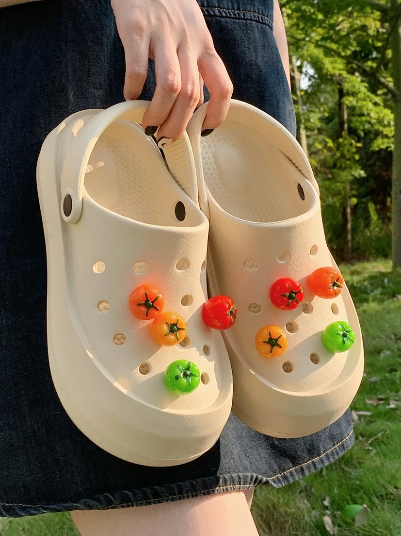 Instagram Cute DIY Tomato Dopamine Hole Garden Shoes Women sandals Versatile 2024 New Summer thick sole Beach Slippers for Women