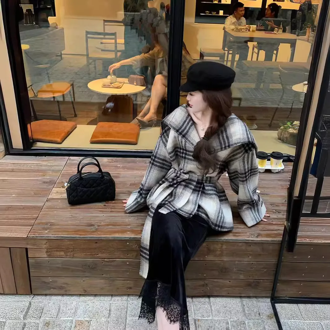 UMI MAO 모직 코트 여성 가을 ​​새 체크 무늬 네이비 칼라 양면 캐시미어 코트 여성용 짧은 느슨한 작은 여성