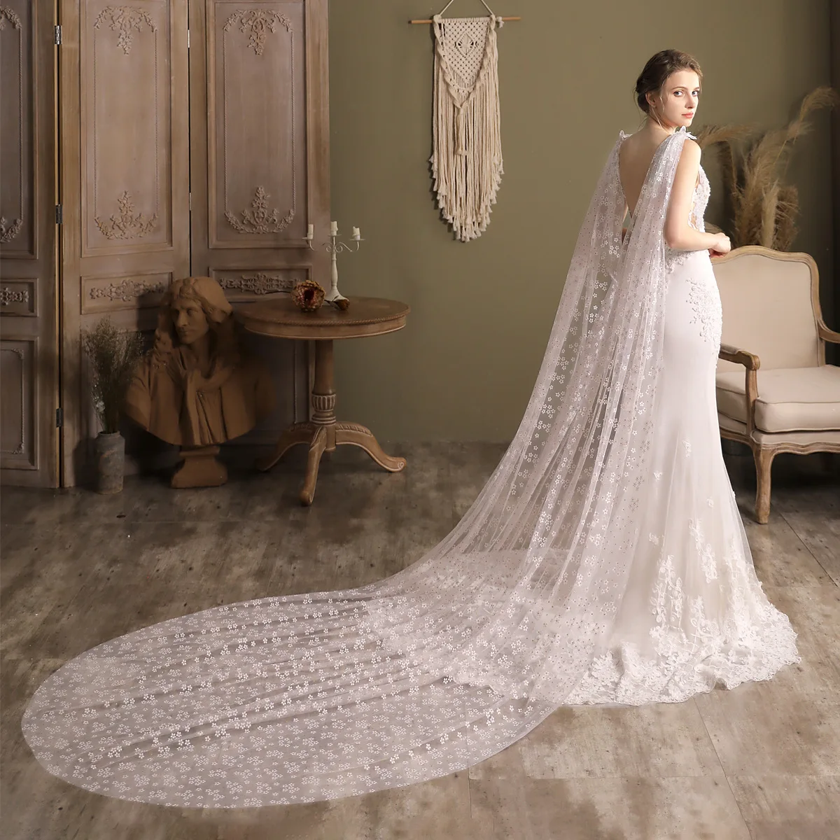 

V827 European and American Style Long Trailing Printed Bridal Veil with Double Shoulder Straps, Wedding Dress Travel Photography Headpiece, Wholesale from Manufacturer