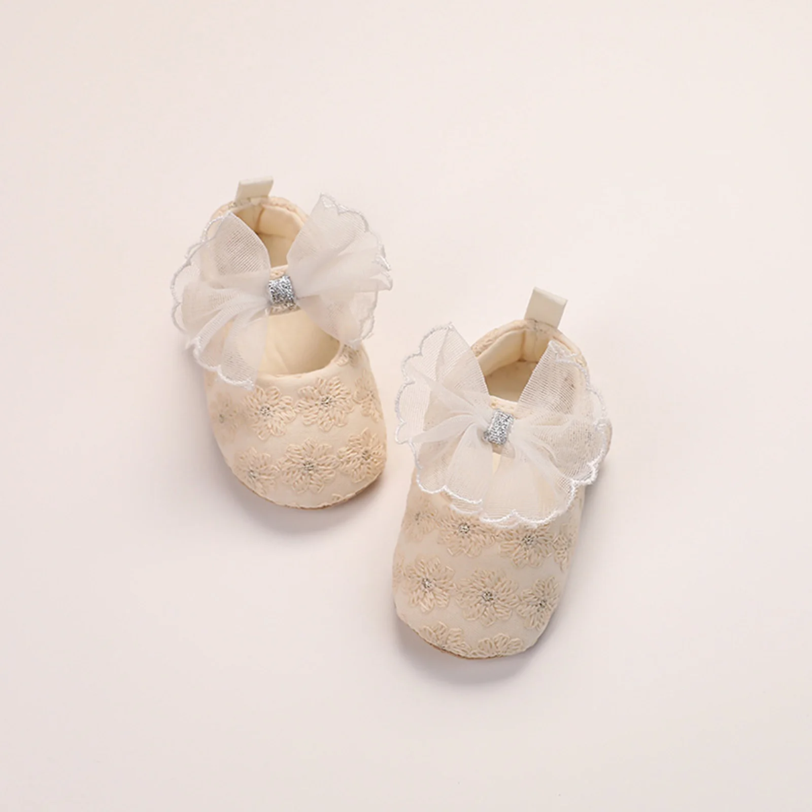 

Newborn Baby Girls Mary Jane Flats Cute Floral Embroidery Princess Dress Shoes Non-Slip Crib Shoes for Infants