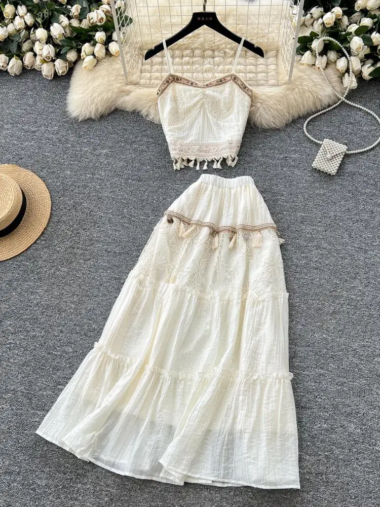 

Summer Women's Beige Embroidery Tassel Patchwork Sexy Sleeveless Slip Tops And High Waist Pleated Long Skirt Boho Two-piece Sets