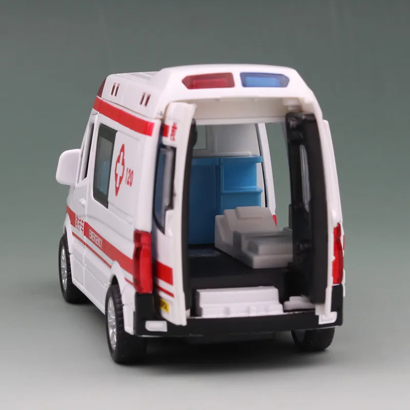 1:32 Ambulance politieauto Model Auto Speelgoed Legering Diecast Voertuig Deuren Geopend Rubberband Geluid Licht Trek Kid Gift