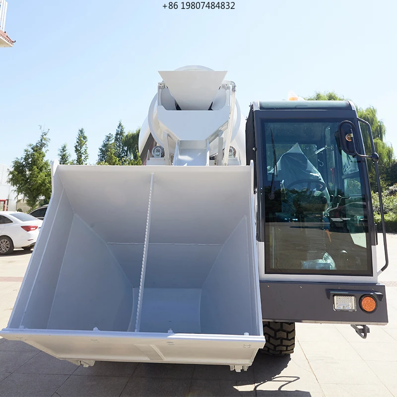 Small Self-Loading Concrete Mixer Easy Operation for Mini Projects Portable Cement Mixer