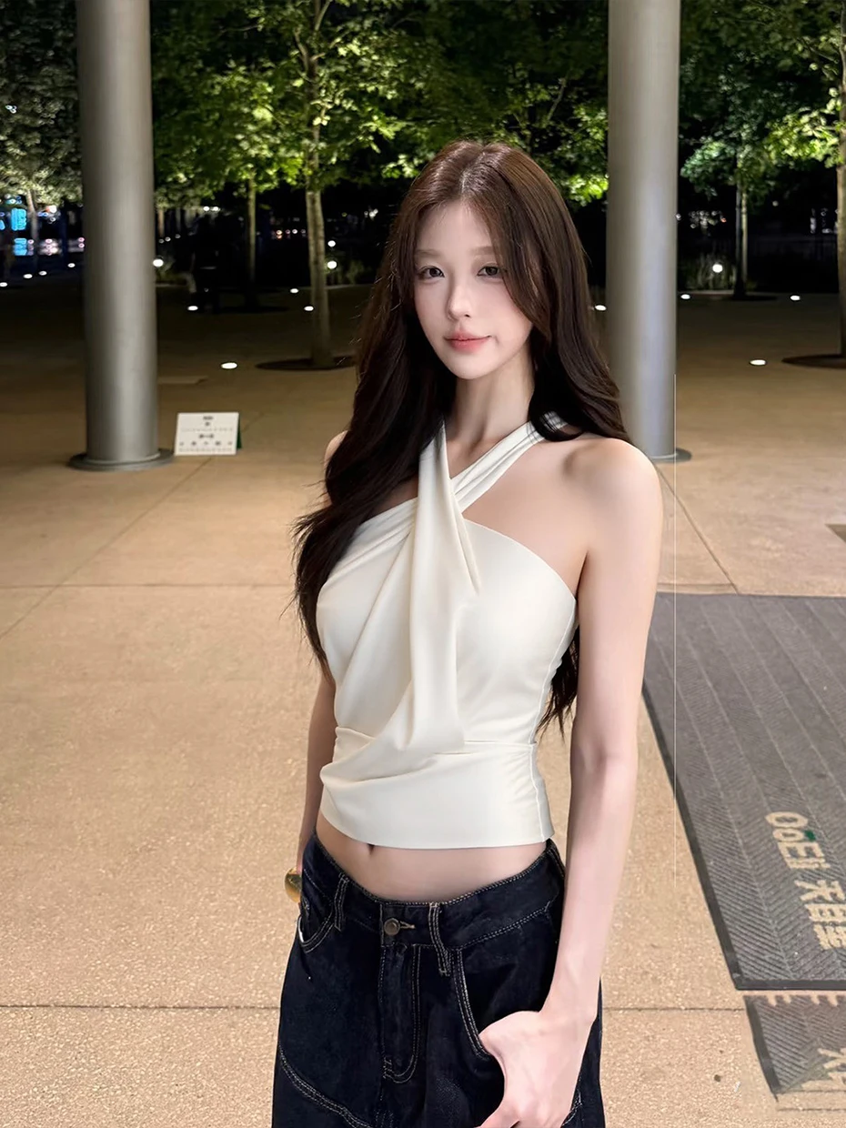 Elegant White Off-Shoulder Slim Fit Neckline Top for Women Summer Luxury Minimalist Short Sleeve Vest Casual Commute Style