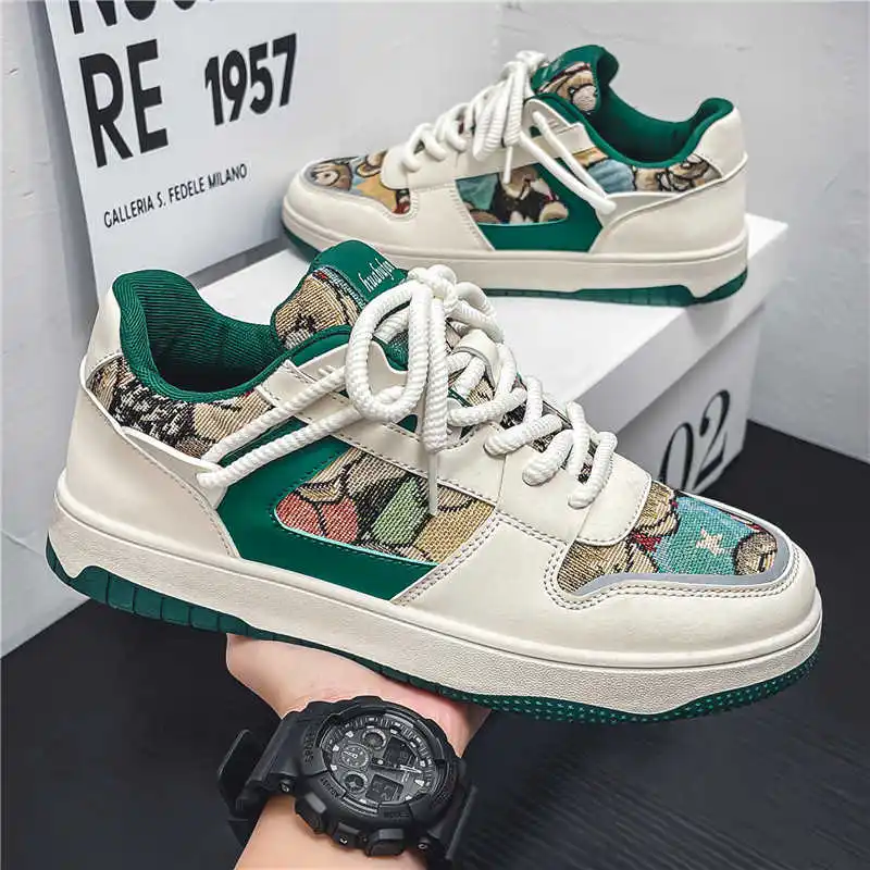 tenis-vulcanizados-brancos-com-cadarco-e-bico-redondo-para-homens-preco-baixo