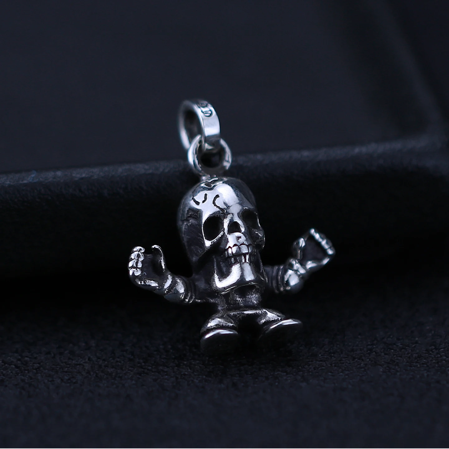 قلادة قزم على شكل جمجمة واقفة من الفضة الإسترليني S925 للرجال، قلادة صلبة عتيقة، قلادة واحدة على الطراز الأمريكي الشرير #2