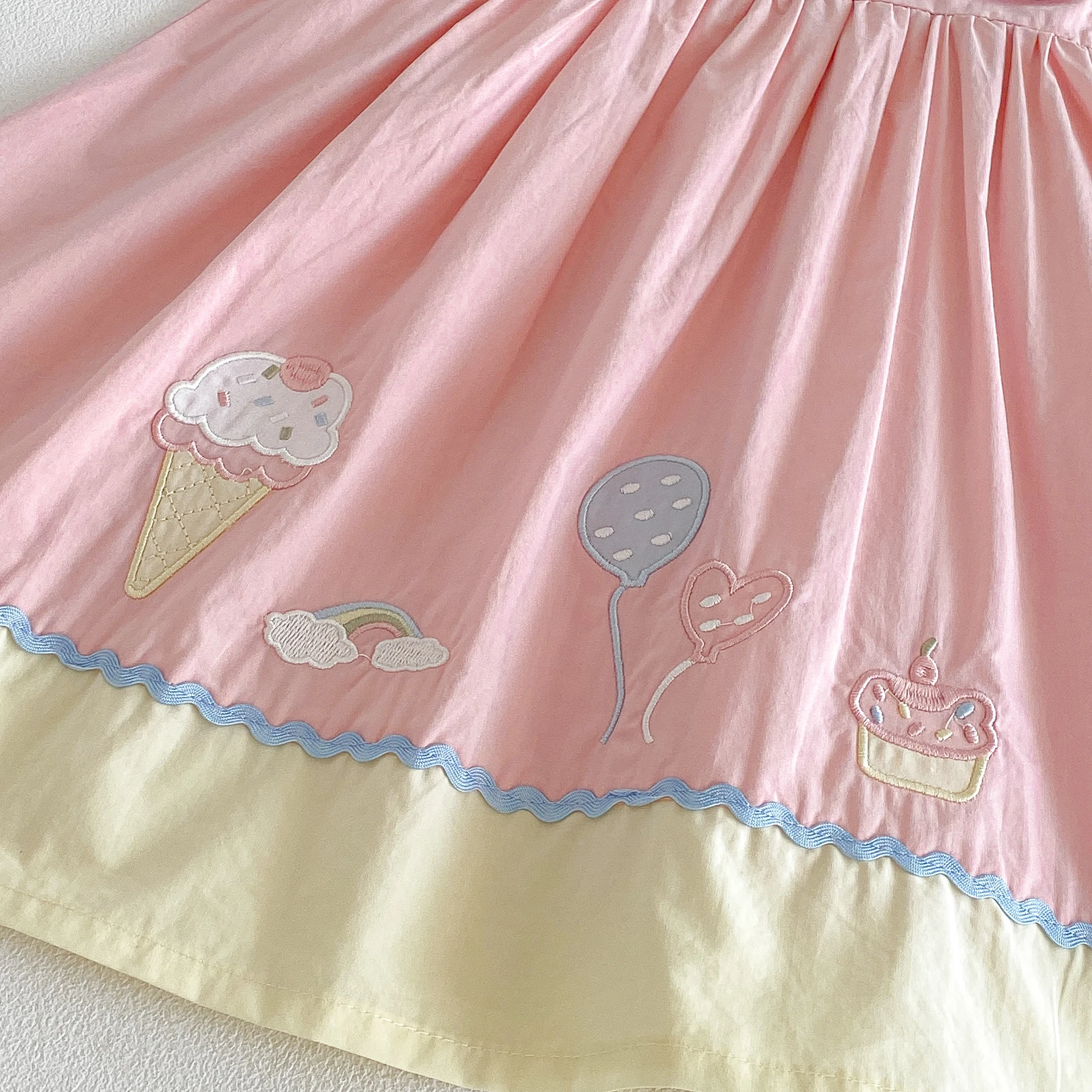 Sommerliches Neues Baby Süßes Cartoon Farbblock-Baumwollkleid mit Stilvollem Puppenkragen für Kleinkinder – Detail 6