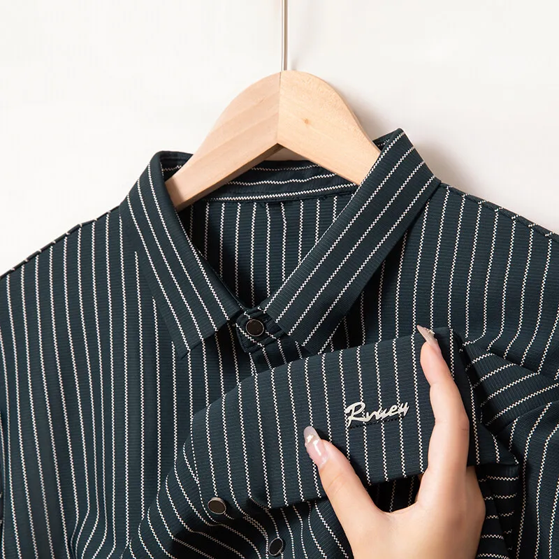 Camisas casuales elásticas para hombre Camisa de vestir a rayas de manga larga Camisas de trabajo de negocios sin arrugas Camisa de vacaciones