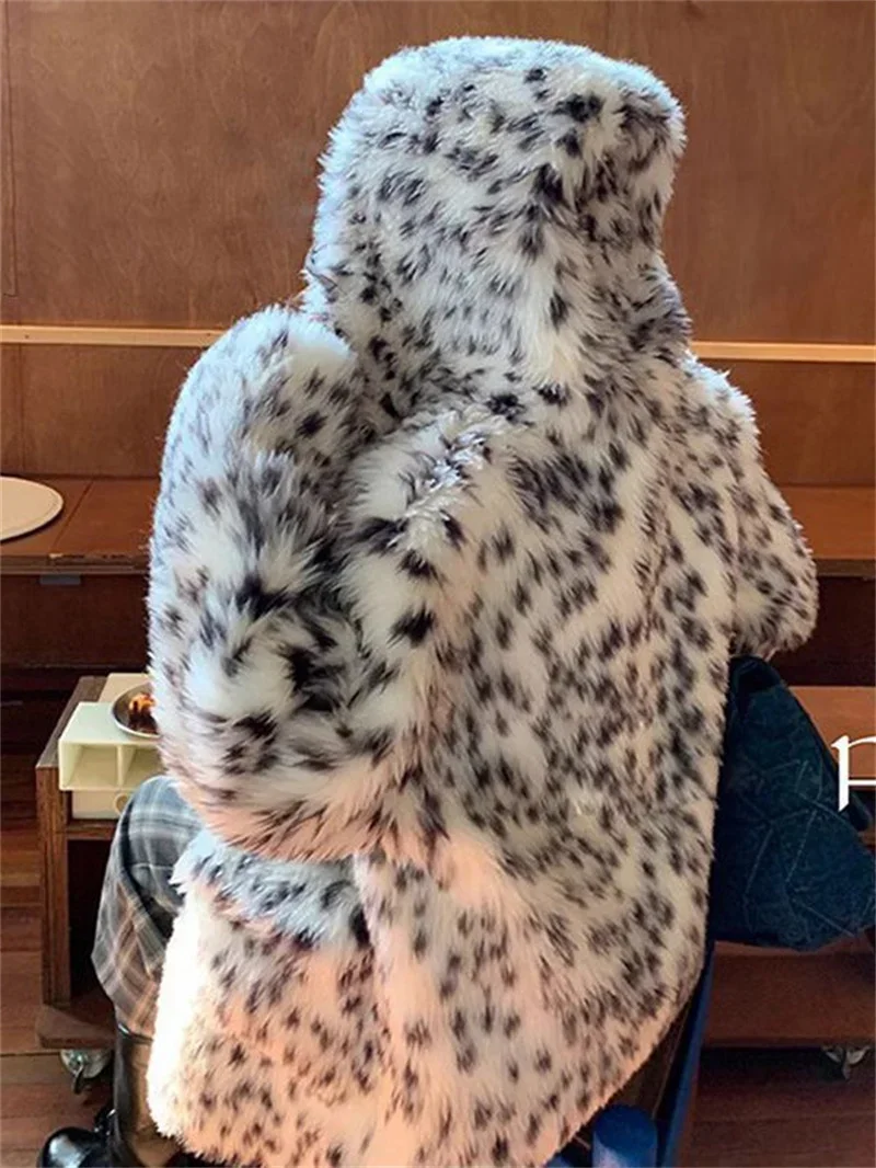 S-9XL Winter Warm Open Stitch Loose Plush Jacket Women Faux Fox Fur Black Dot Leopard Coat With Hat Ladies Thick Short Overcoat