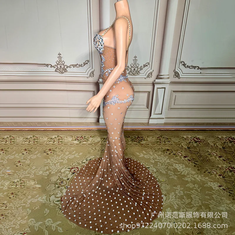 2026 مثير الحمالة مزاجه عارية الورك ملفوفة ذيل السمكة تنورة المشاركة مأدبة العروس نخب فستان عيد ميلاد ضوء فستان فاخر