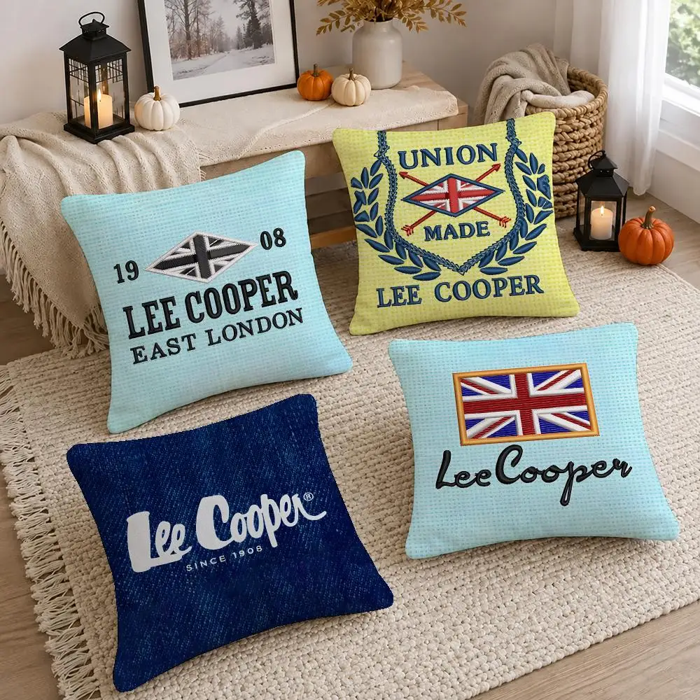 Classic Brand Lee Cooper Cushion Cover Washable Short Plush Pillowcase, Wrinkle Resistant Cushion Cover for Bedroom Decor Gift