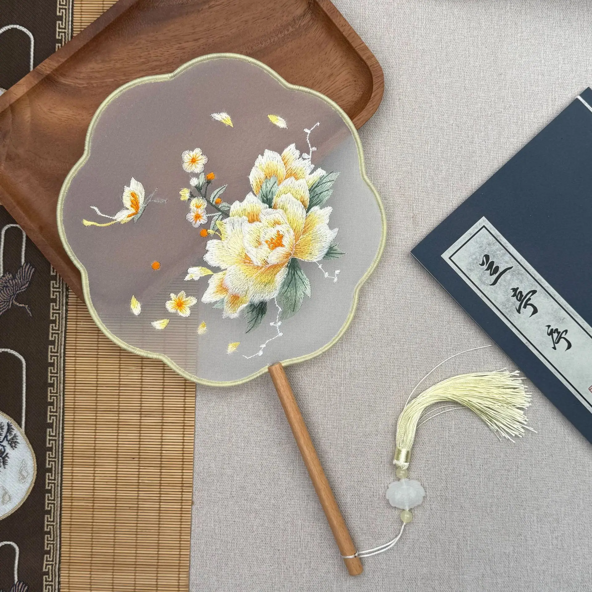 Ancient Style Fan Embroidery Fan Peony Flower Bird Embroidery Fan Craft Fan Chinese Style Ball Fan