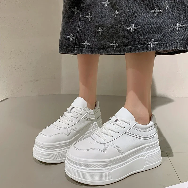 Kleine Witte Schoenen Dames Echt Lederen Dikke Zool 2024 Nieuwe Enkele Schoenen Populaire Kleine En Lange Casual Damesschoenen