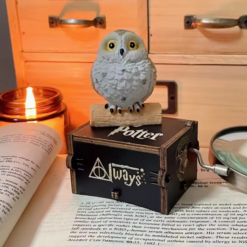 Caja de música de madera Hogwarts Harries Potter, decoración del hogar con manivela, caja Musical tallada, regalos de cumpleaños para el Día de San Valentín