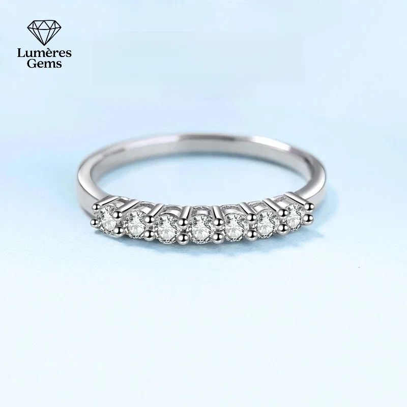 

Platinum PT950 Minimalist Engagement Ring with Seven Moissanite Diamonds 0.28/0.7CT Sparkling Daily Wear Versatile Women's