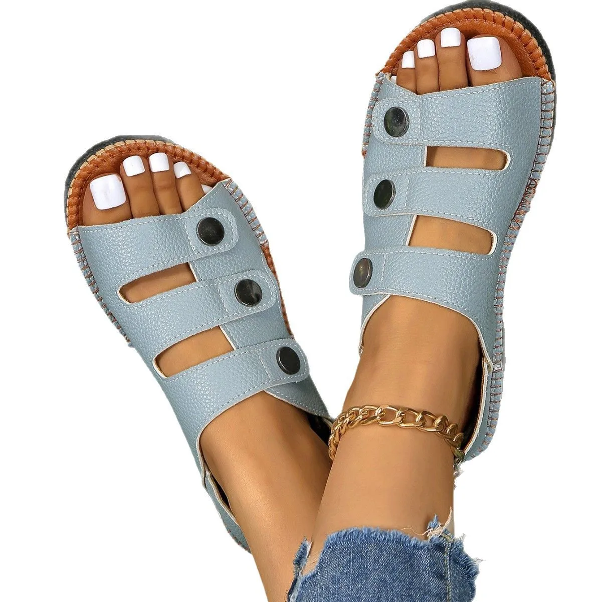 

Women Sandals Classic Luxury Solid Color Outdoor Banquet Party Large Size Shoes WomenNew Fashion Casual Metal Designer Sandals
