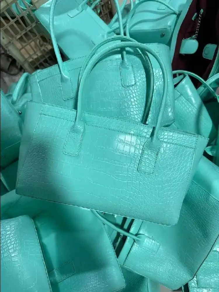 Luxuriöse Ledertasche mit Krokodilmuster, Vintage-Grüne Handtasche mit Großer Kapazität, Magnetverschluss-Clutch Elegante Alltags- und Pendler-Geldbörse – Detail 1