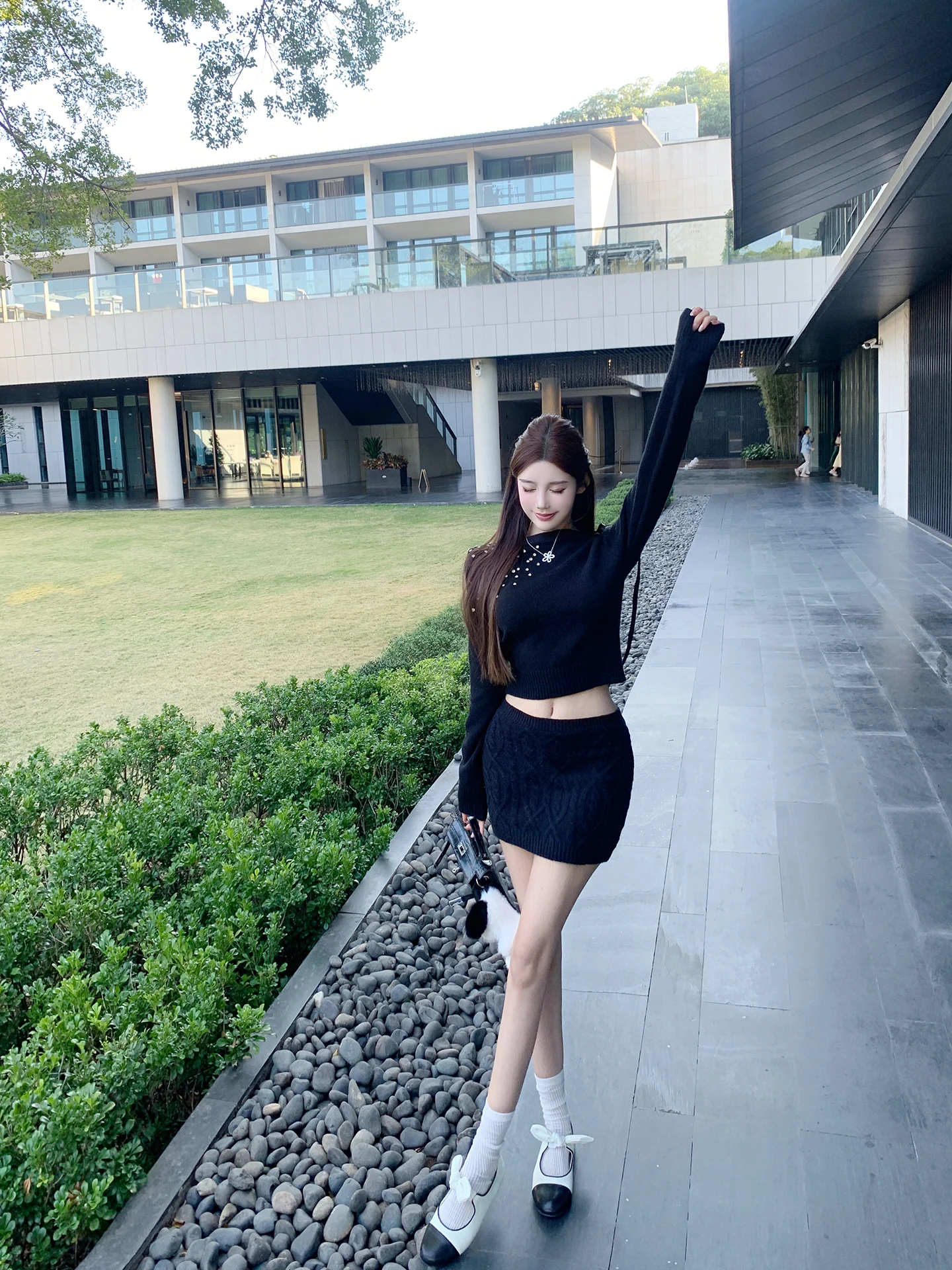 

Новый вязаный свитер Luna 23 с бриллиантовой отделкой, приталенный, с длинными рукавами, женская модная коллекция весна