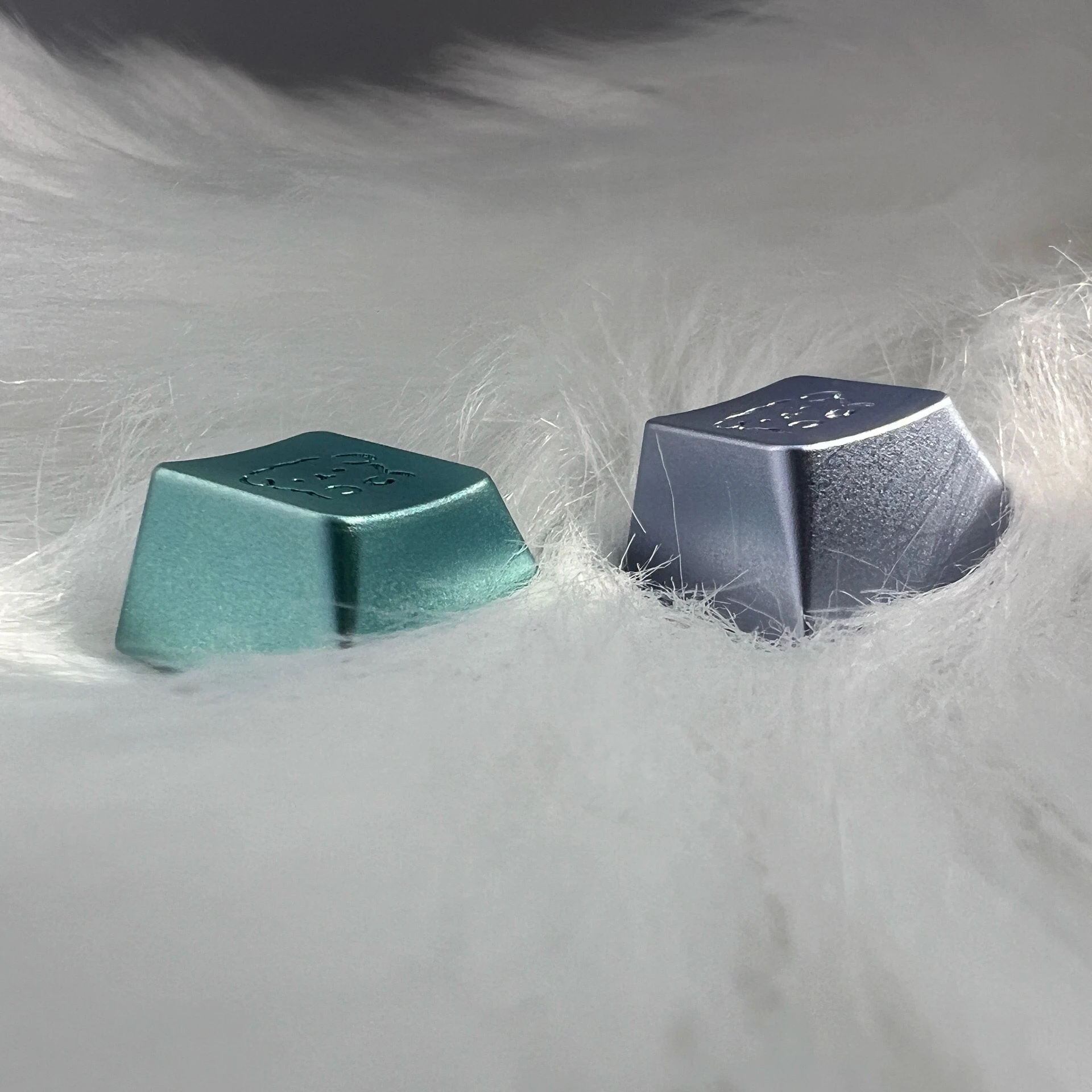 لطيف جرو أغطية المفاتيح المعدنية الكرز R4 Esc شخصية بسيطة CNC أغطية المفاتيح المعدنية للوحة المفاتيح الميكانيكية DIY #5