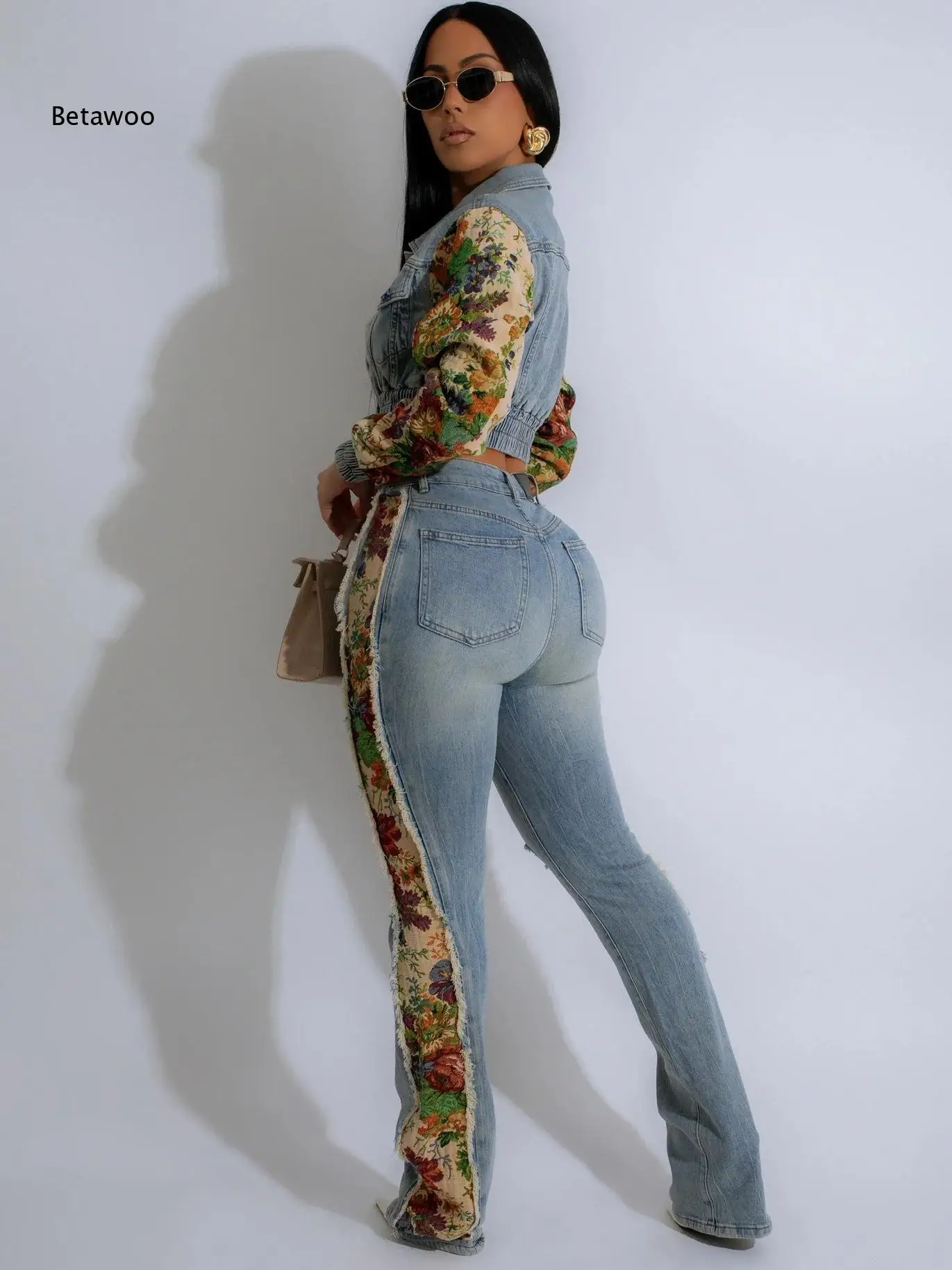 Women's Floral Patchwork Denim Two Piece Set, Cropped Jacket with Ripped Jeans Pants for Casual Streetwear and Daily Wear