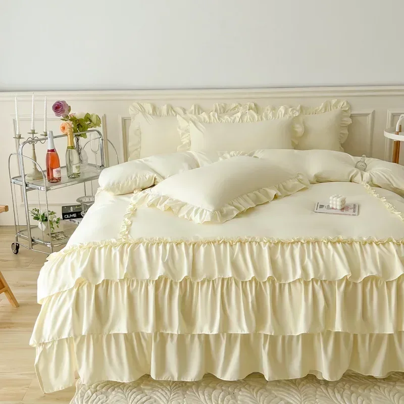 Elegant Princess Bedding Sets Luxury Bed Linen Ruffle Duvet Cover Set Bed Skirt and Pillowcases Comforter Bedding Set Queen Size