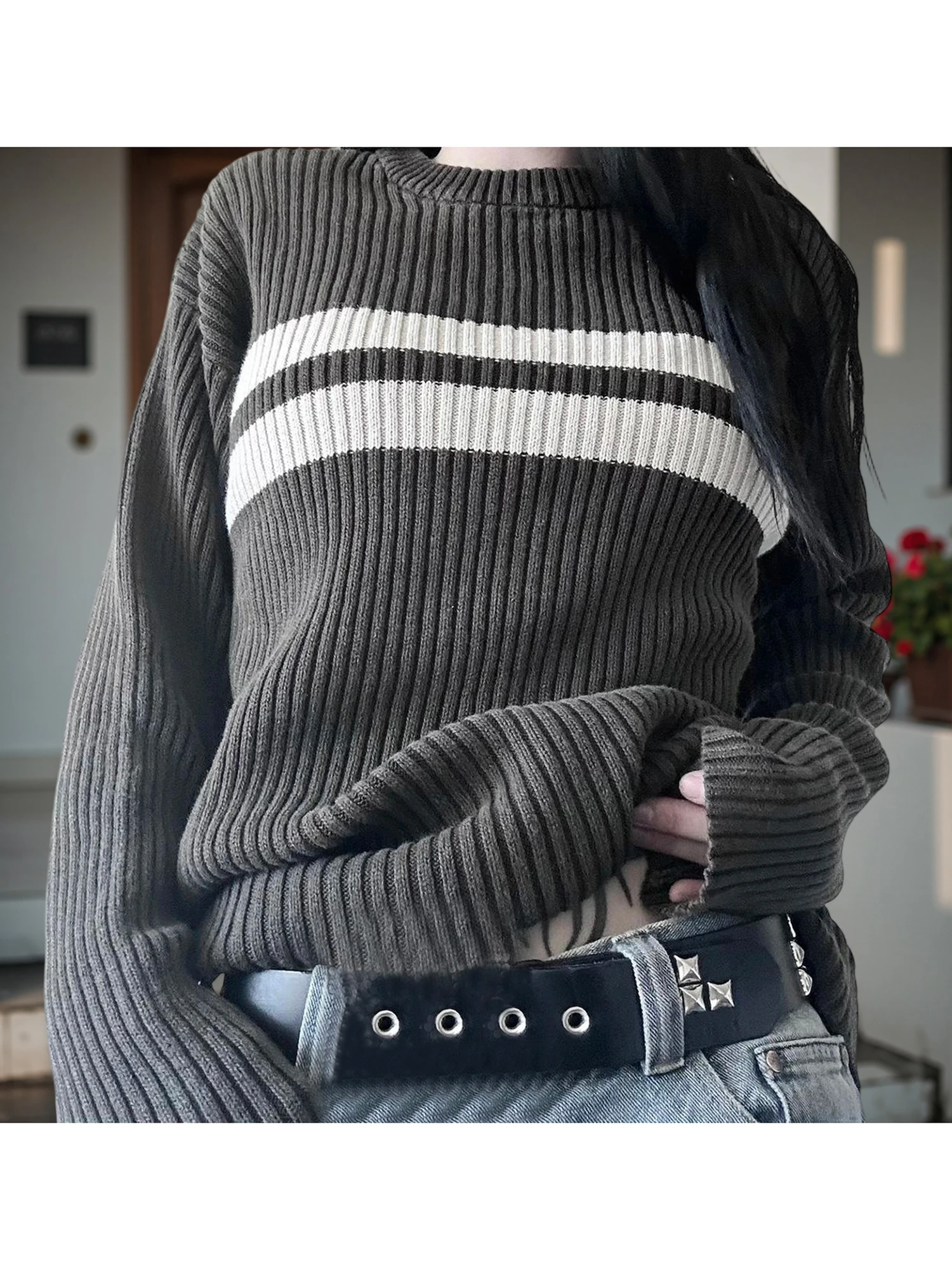 Damski sweter z dzianiny w warkocze, jesienno-zimowy, stylowy, casualowy, z okrągłym dekoltem, długim rękawem, w paski, luźny pulower.