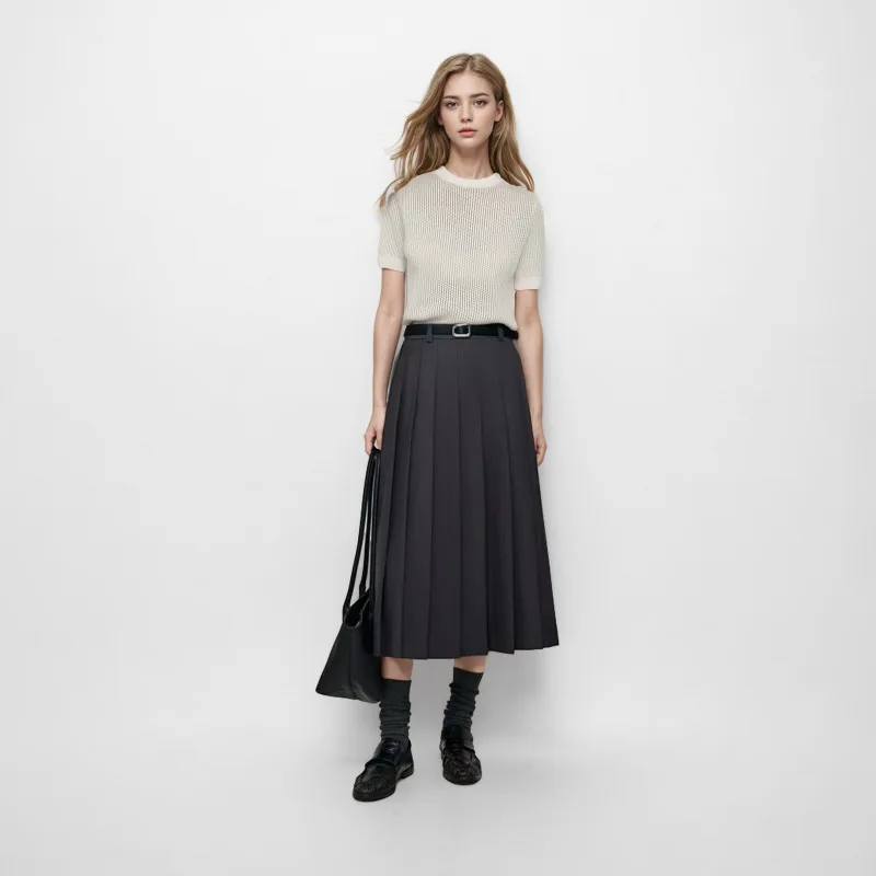 

Elegant Ladies Beige Round Neck Short Sleeved Tencel Cotton Pullover Knitted Sweater for Women