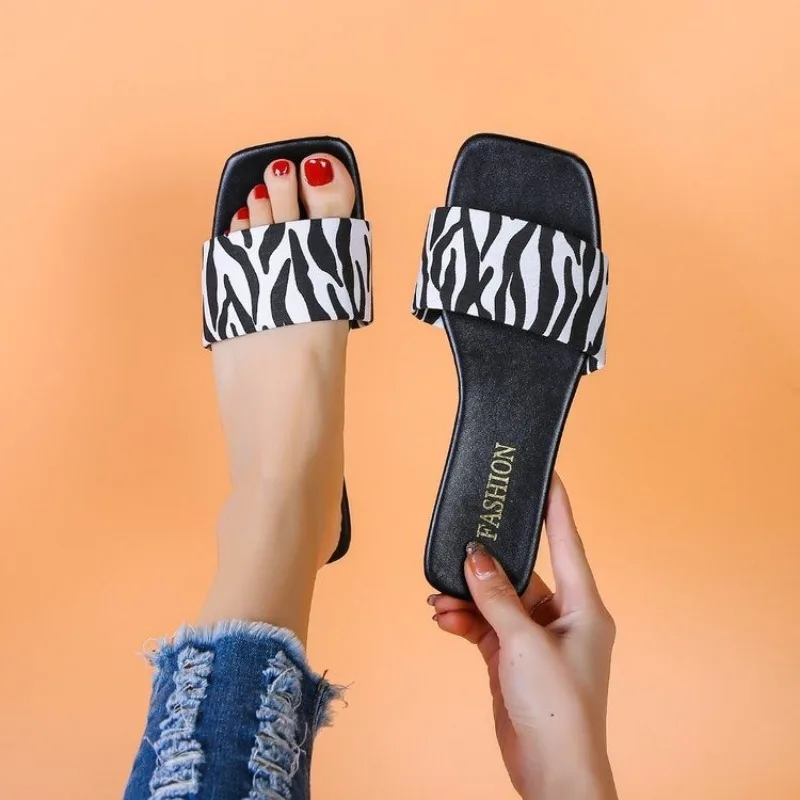 Platte Slippers Dames Nieuwe Vierkante Kop Zebraprint Lichte Antislip-Lijn Strandsandalen