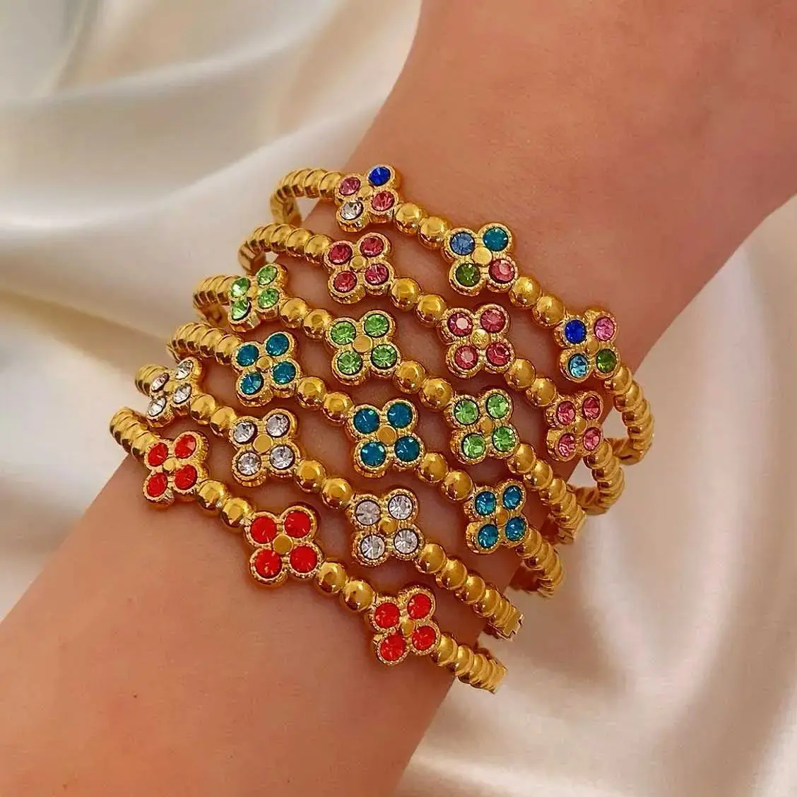 

Colorful Clover Flower Rainbow CZ Stones Bracelets Bangles for Women Real Gold Plated Stainless Steel Jewelry Women Girls