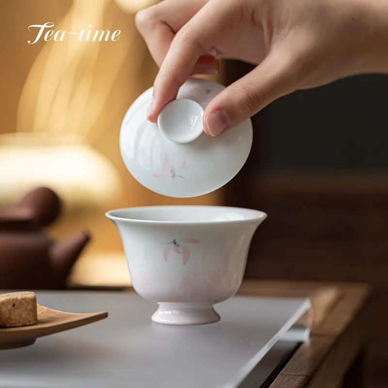 

Hand Painted Pink Orchid Gaiwan Ceramic Tea Bowl Aesthetic Chinese Porcelain Chawan White Porcelain Cover Bowl Tea Maker Tool