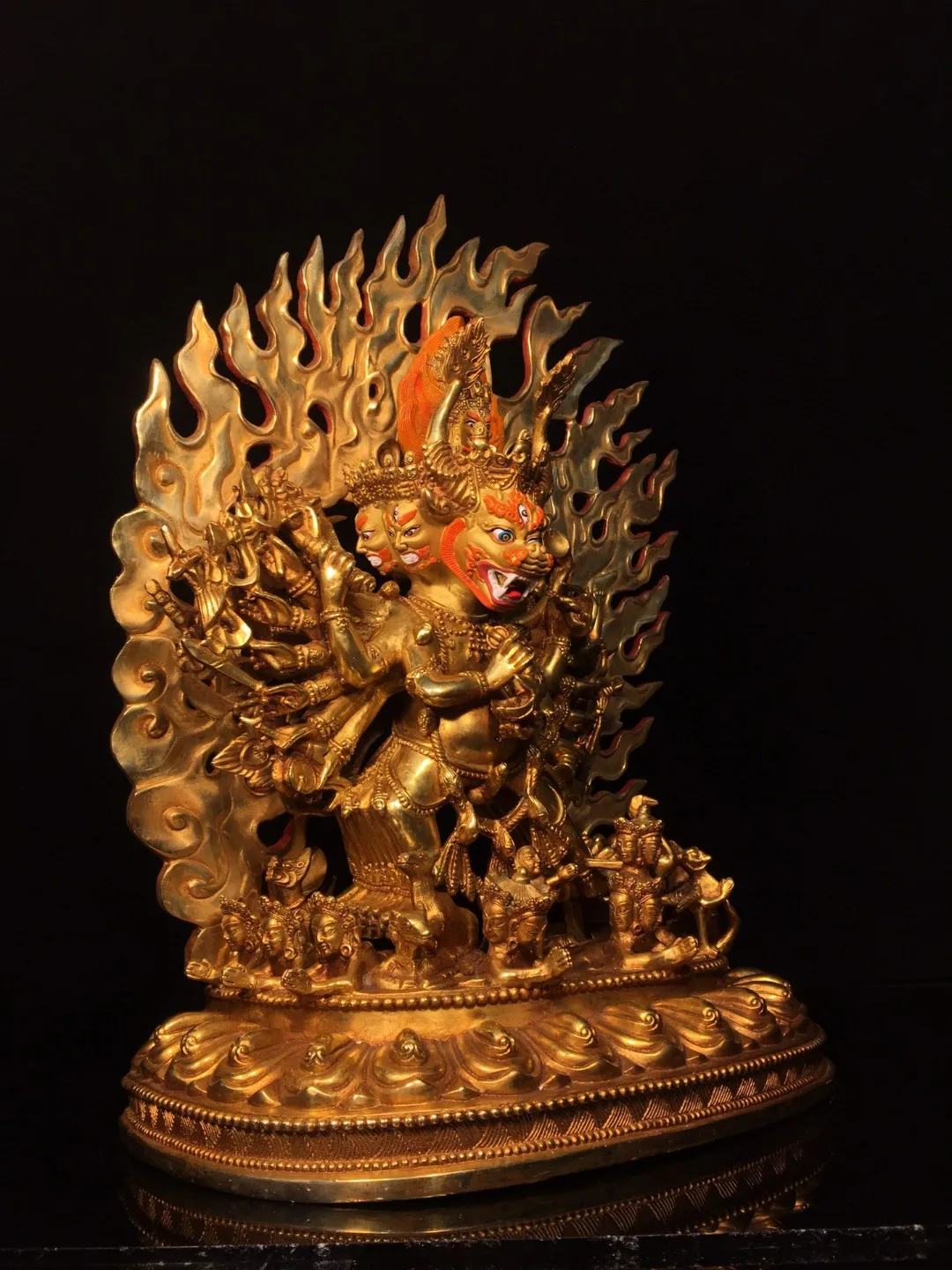 Tibetan copper gilded gold painted face pure copper painted bull head Dawei De diamond ornaments household and household items Y